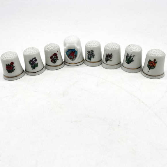 Vtg Thimbles 8 Flowers Cardinal Ohio White Ceramic Porcelain Collectible Sewing - Picture 1 of 5